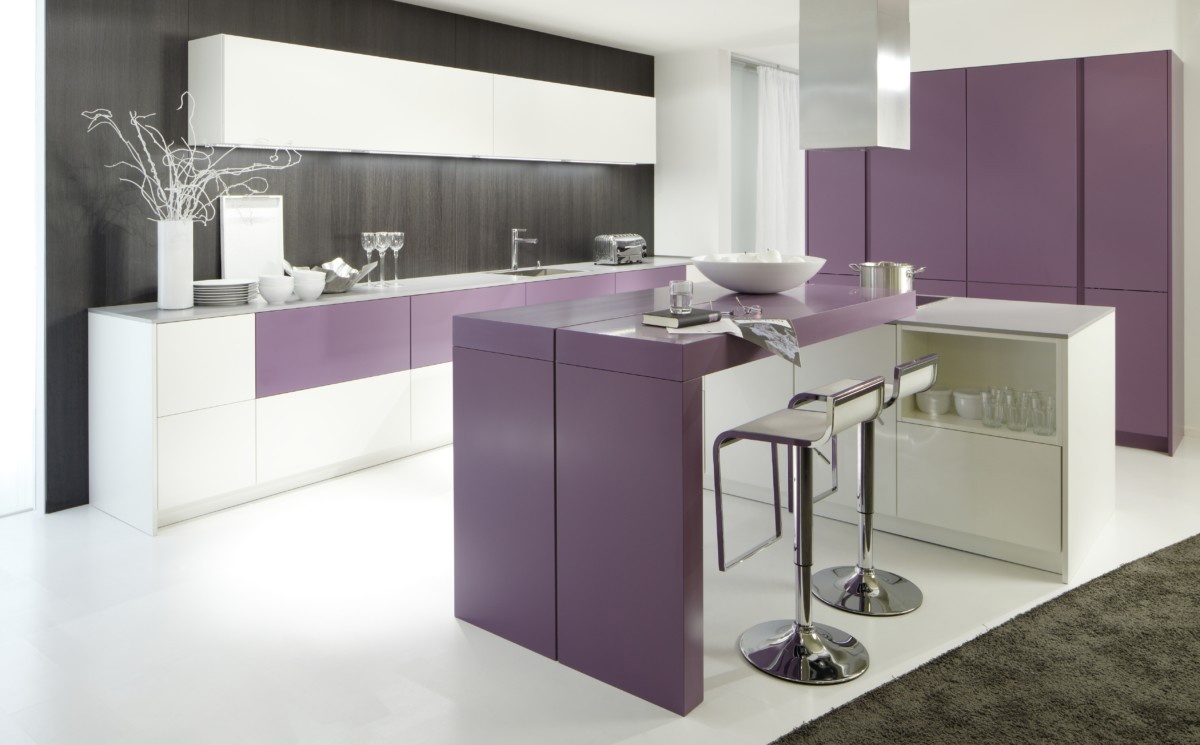 Фиолетовая кухня - современные идеи по сочетанию цвета